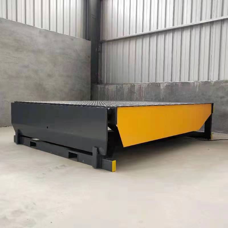 大吨位装卸登车桥专供，可定制。